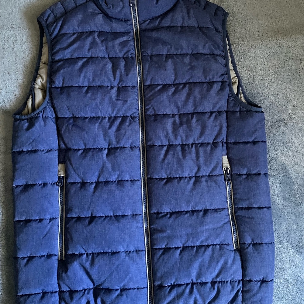Untuckit Vest